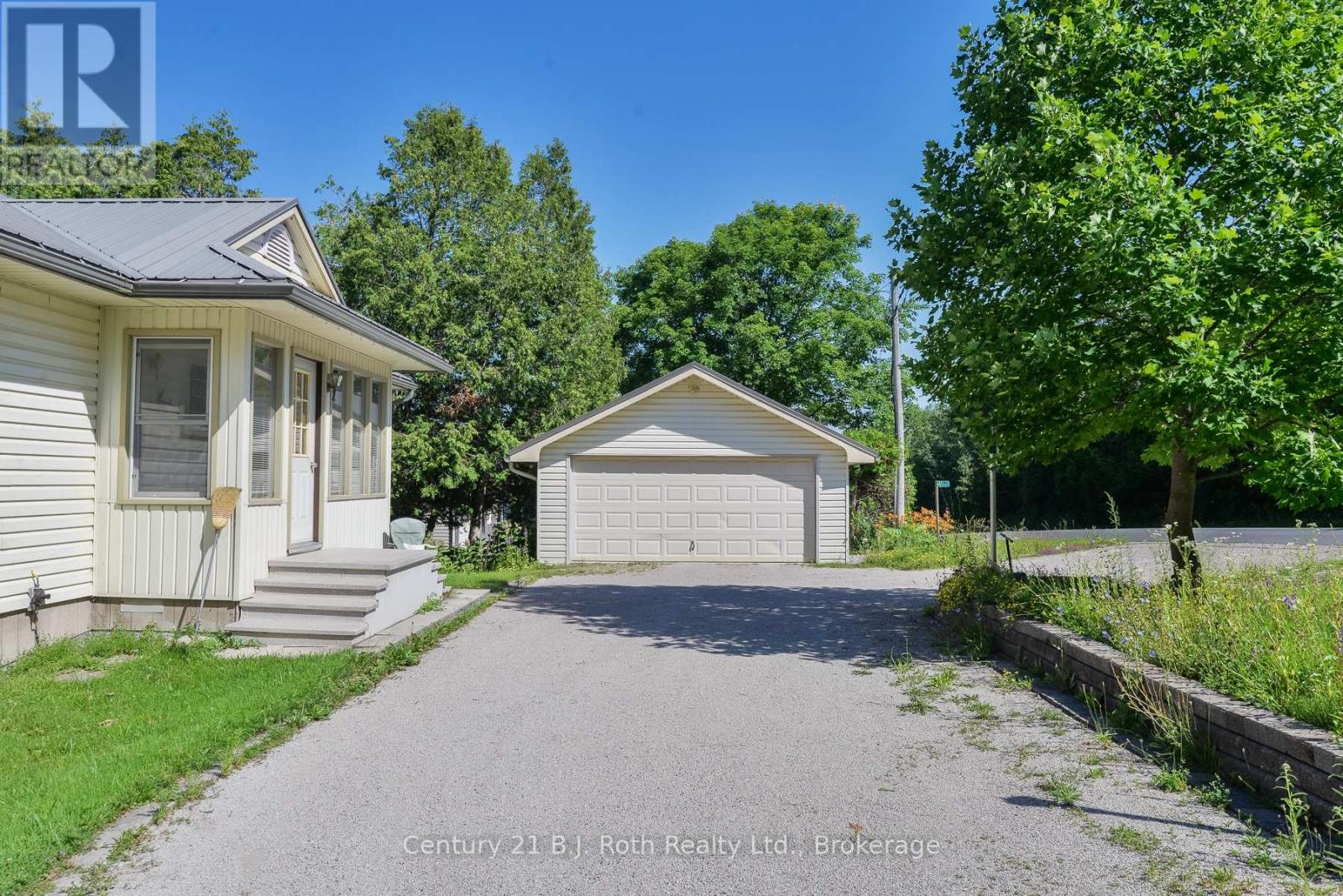 4548 ORKNEY HEIGHTS - 3