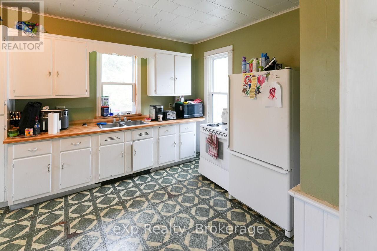 79 ALBERT STREET S - 11