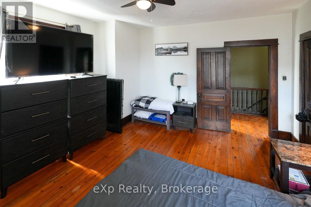 79 ALBERT STREET S - 17