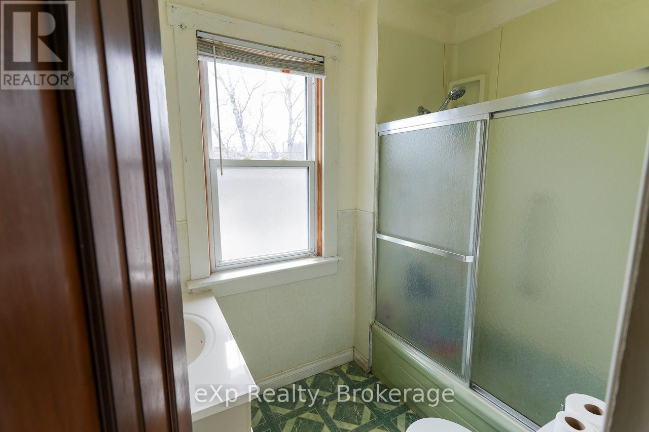 79 ALBERT STREET S - 22