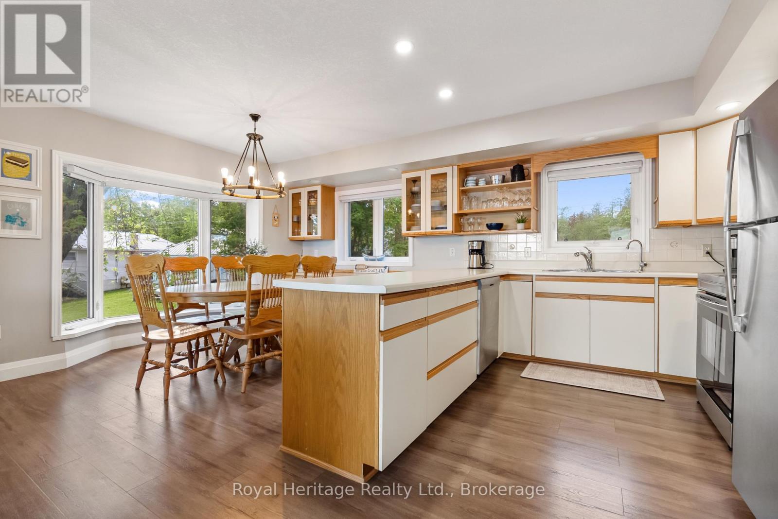 62 BETTYS BAY ROAD - 12