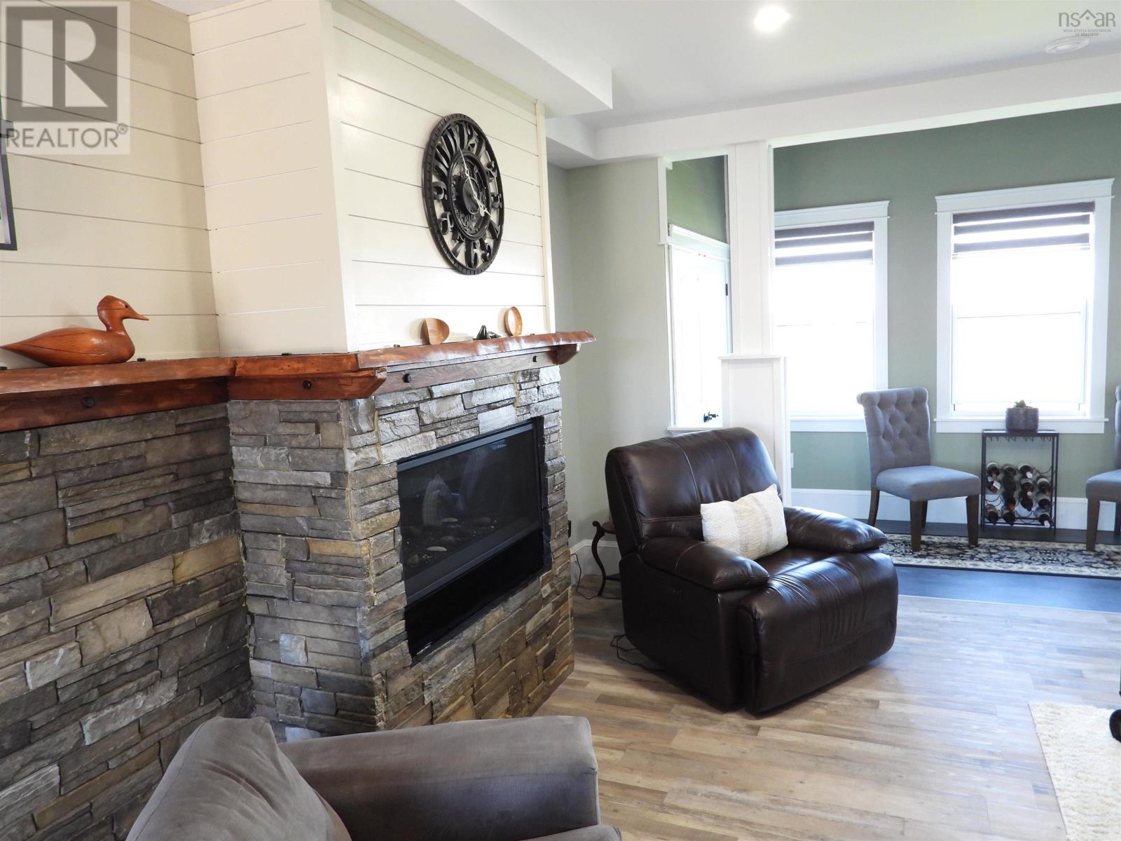 40 Old Oak Island Road - 14