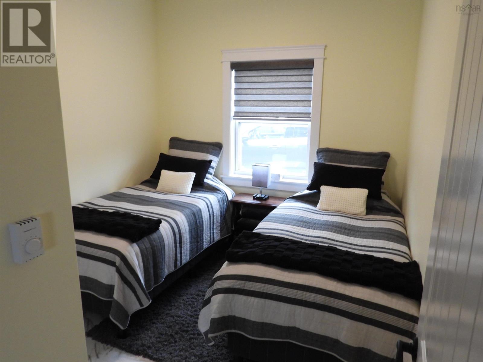 40 Old Oak Island Road - 22