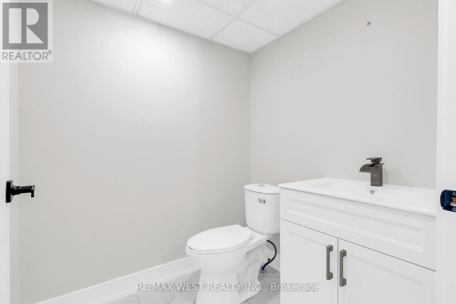 3 - 36 PARK ROAD S, Oshawa (Vanier) — photo 3
