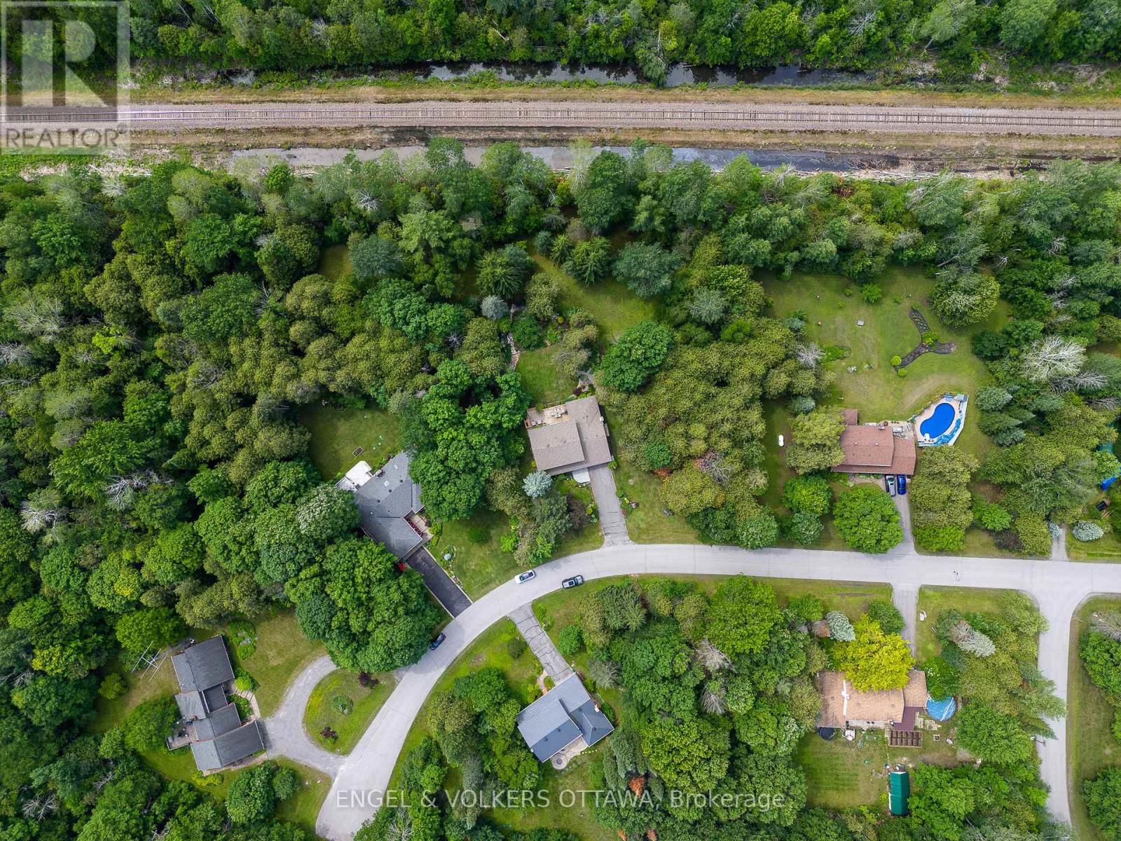 80 RICHLAND DRIVE - 48