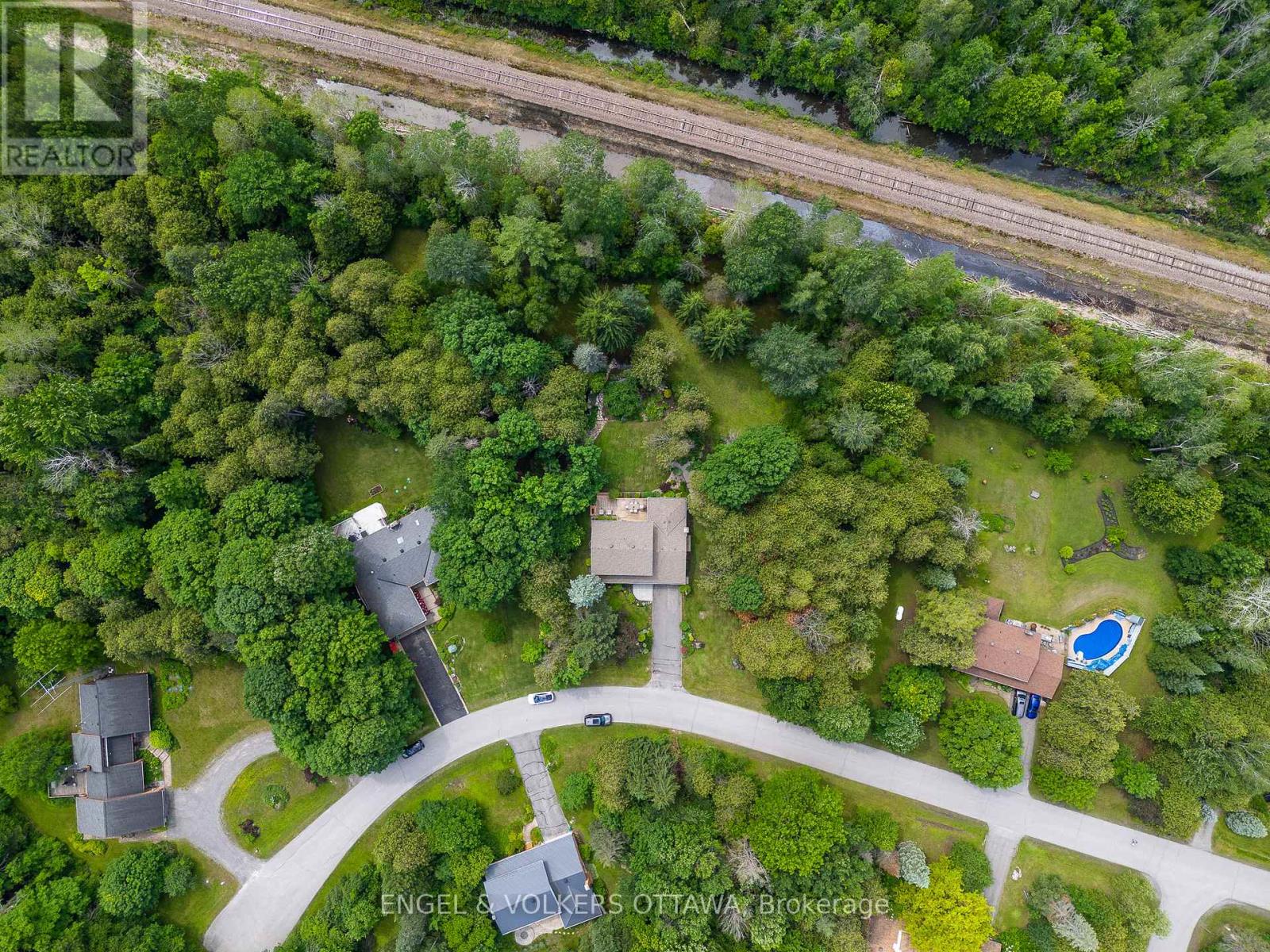80 RICHLAND DRIVE - 47