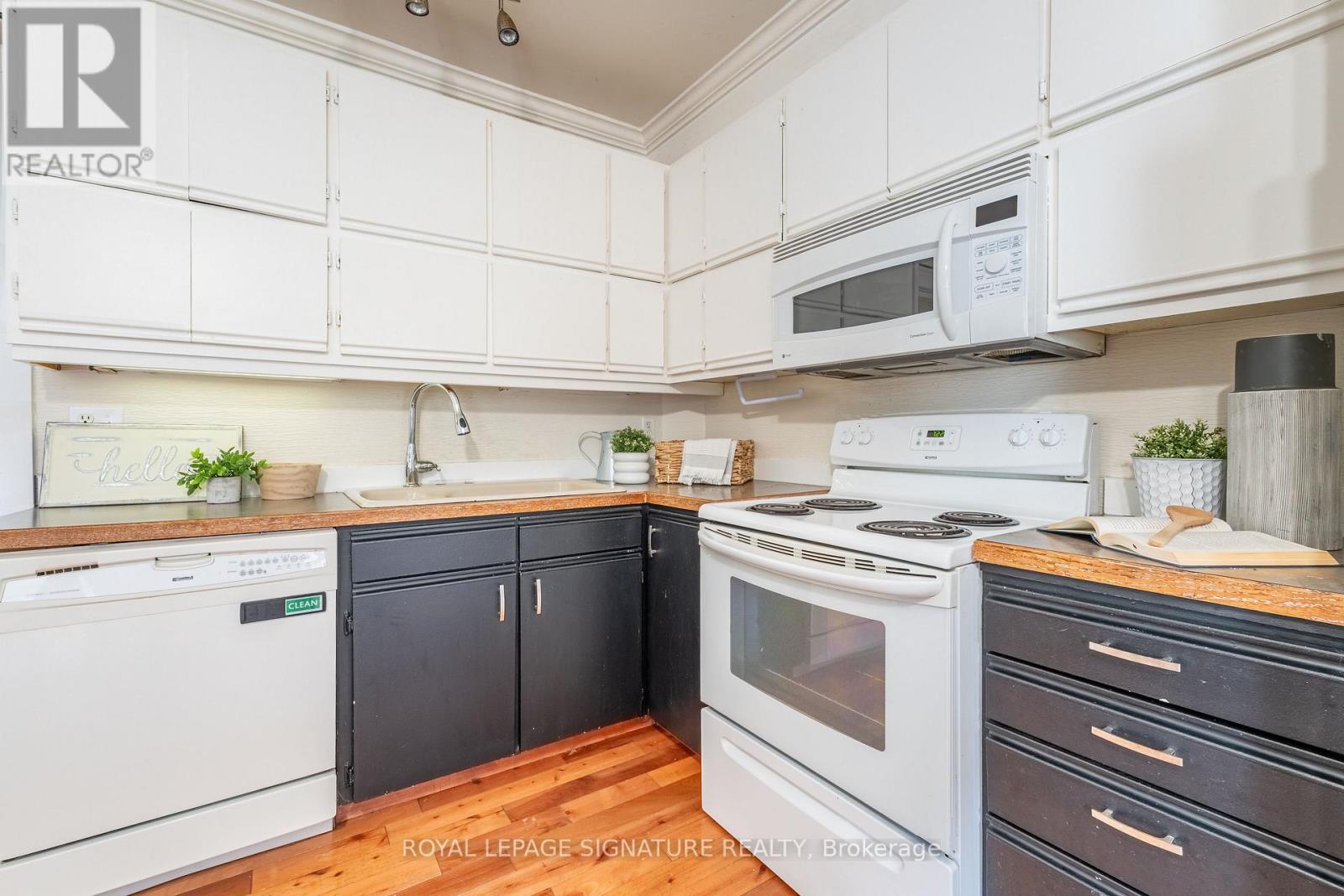 195 RUBIDGE STREET - 12