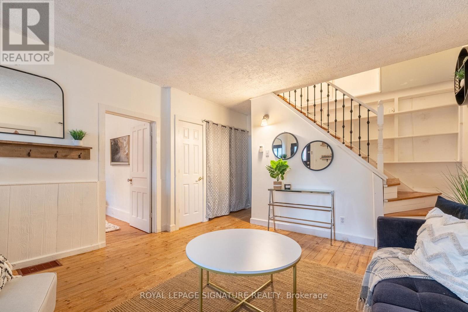 195 RUBIDGE STREET - 7