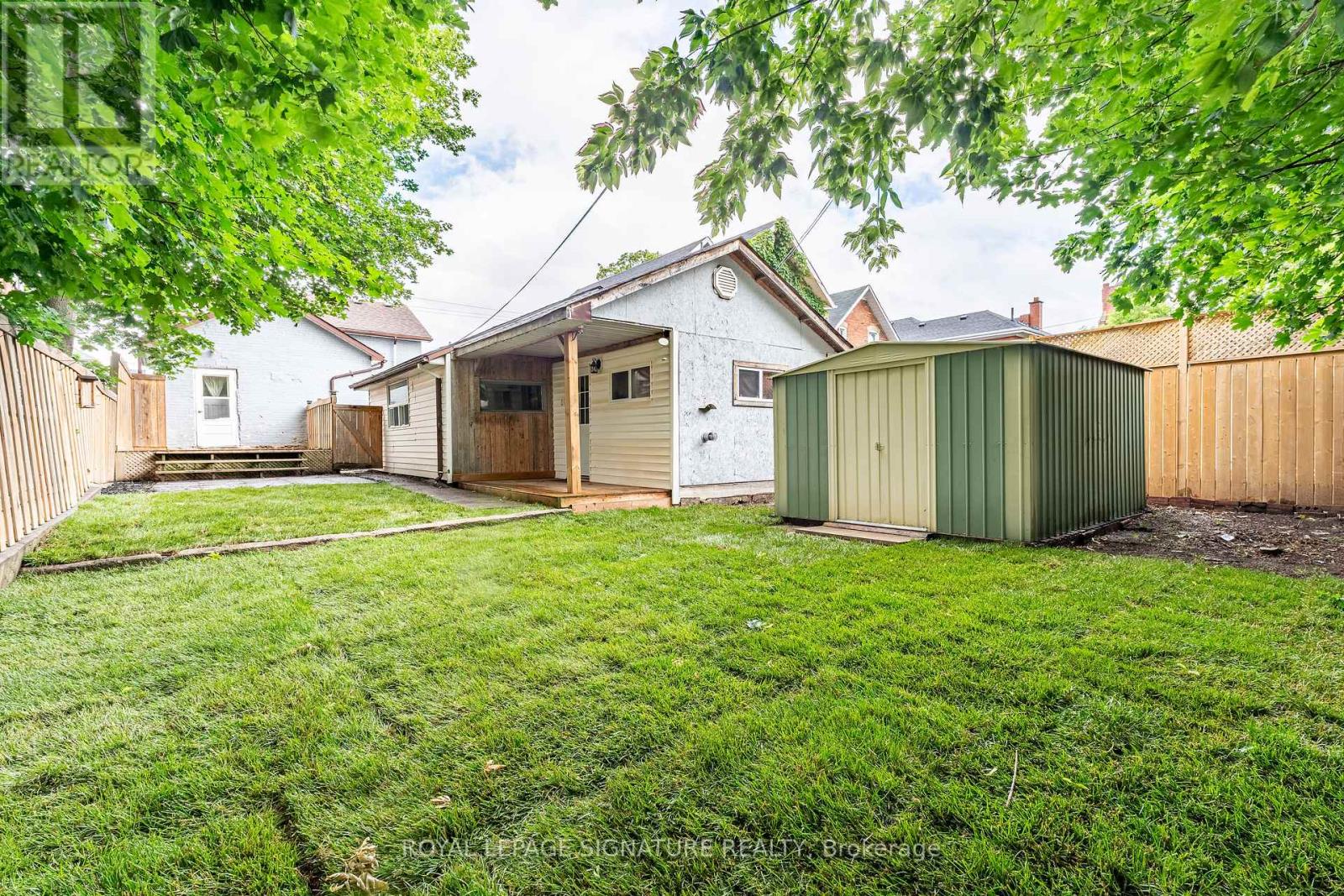 195 RUBIDGE STREET - 34