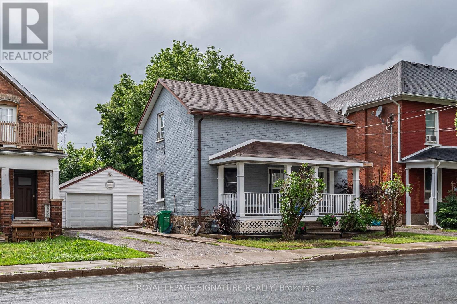 195 RUBIDGE STREET - 1