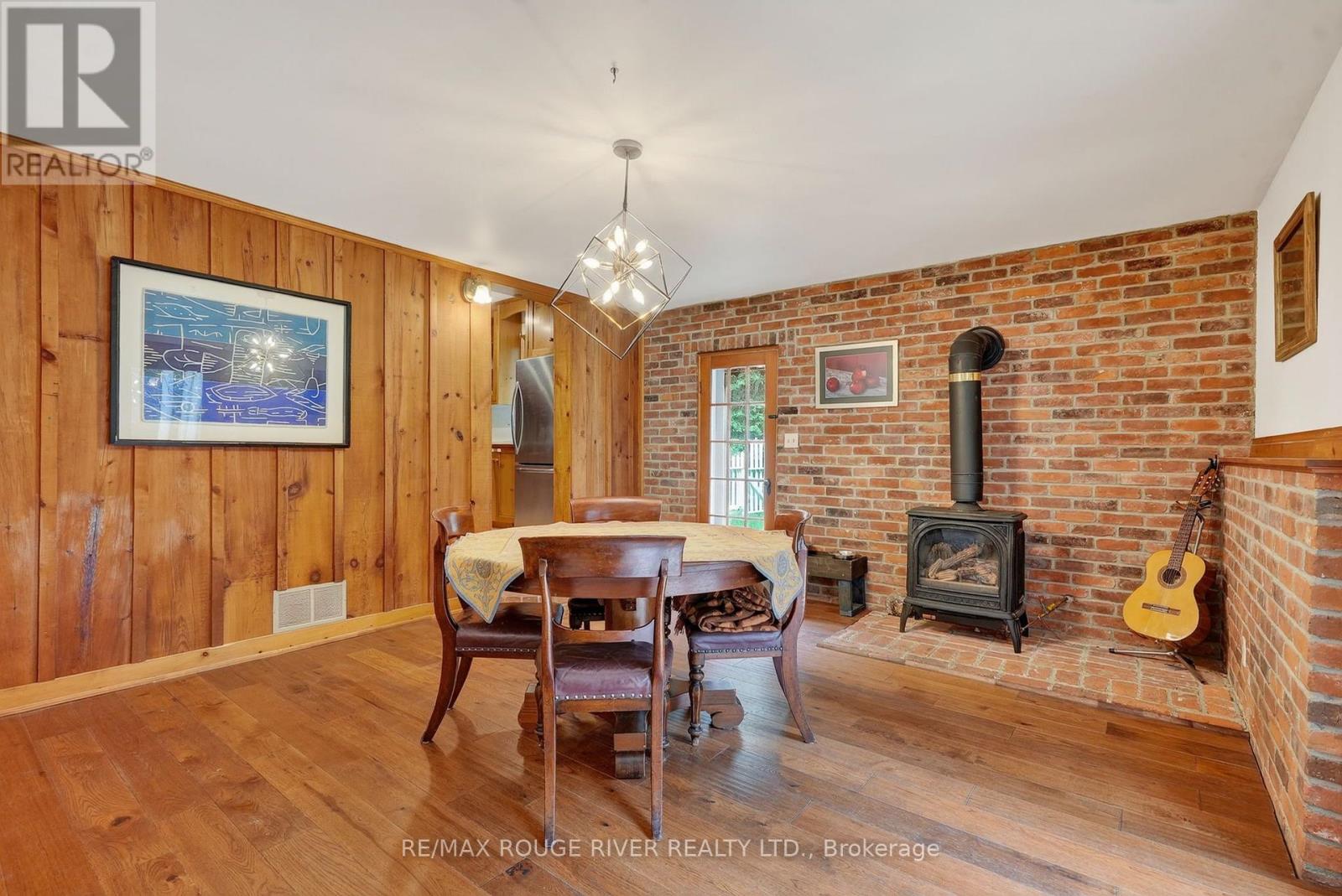 5100 HEASLIP LANE - 32