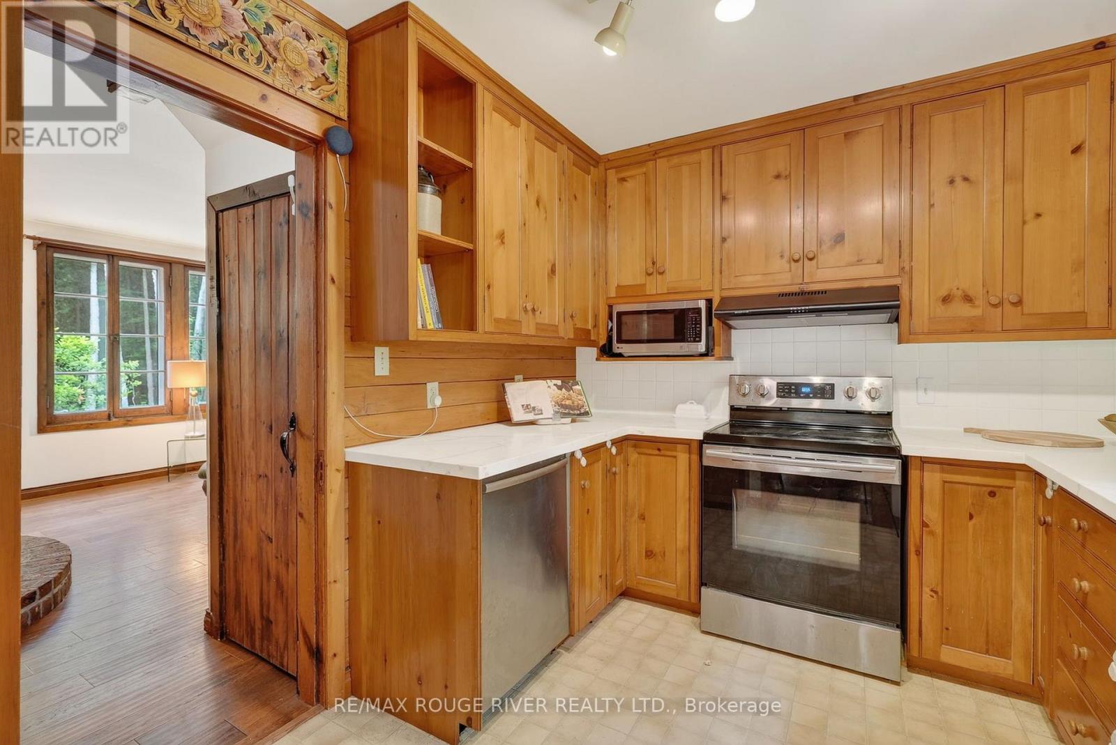 5100 HEASLIP LANE - 26