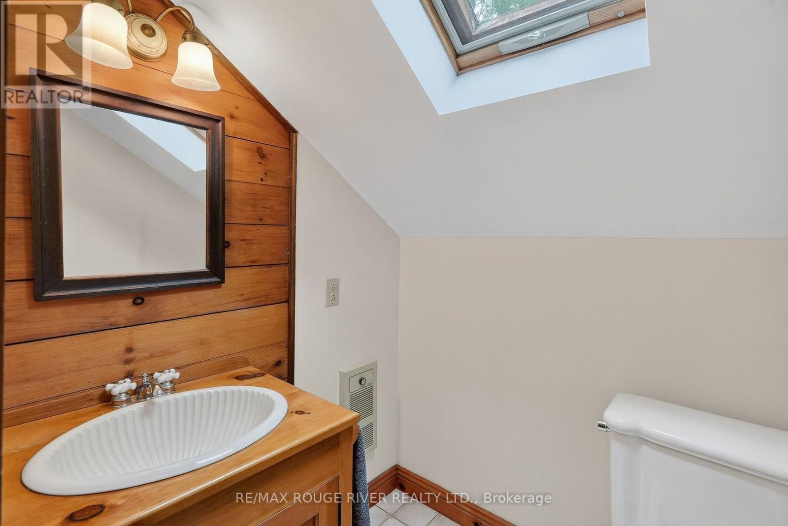 5100 HEASLIP LANE - 39