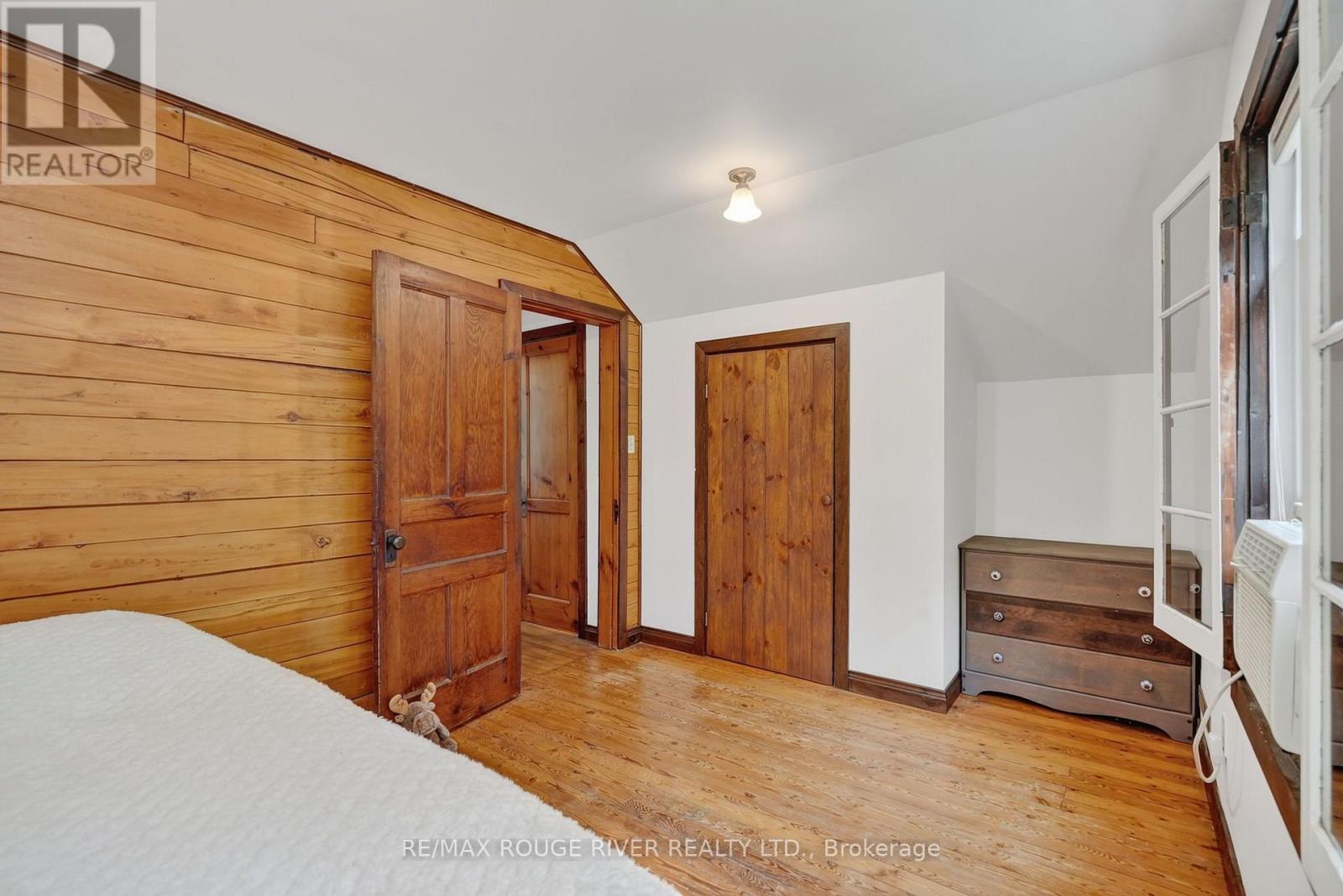 5100 HEASLIP LANE - 35