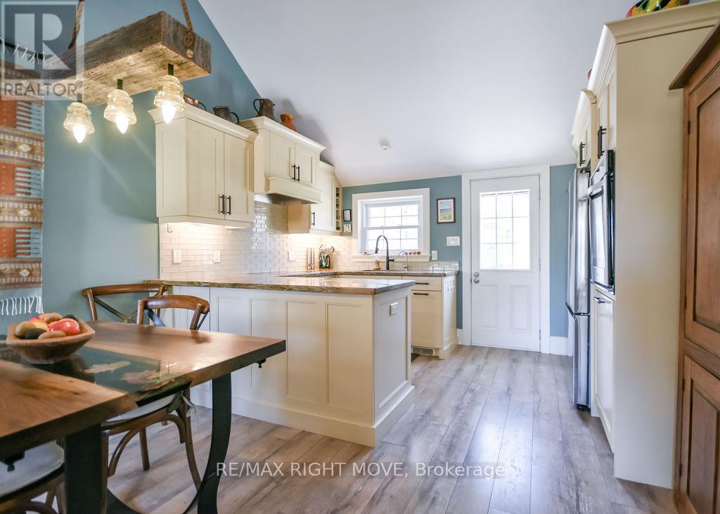 347 OLD MUSKOKA ROAD - 11