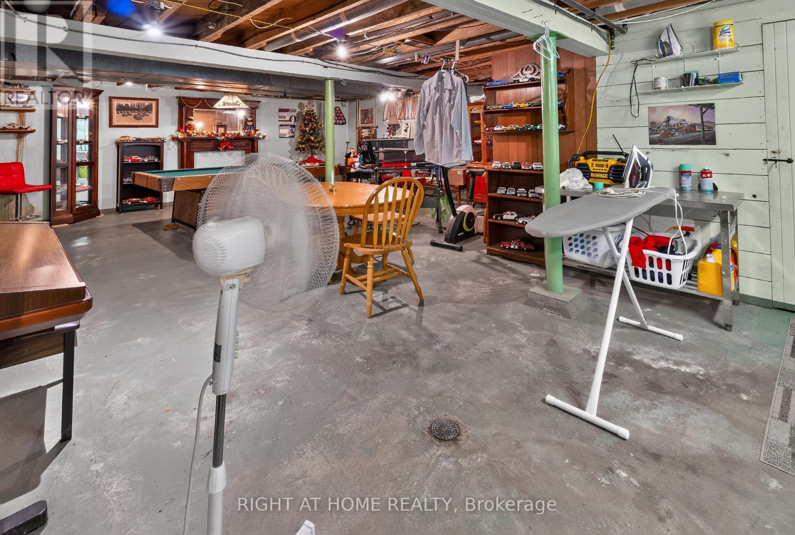 335 SUNSET DRIVE - Image 26