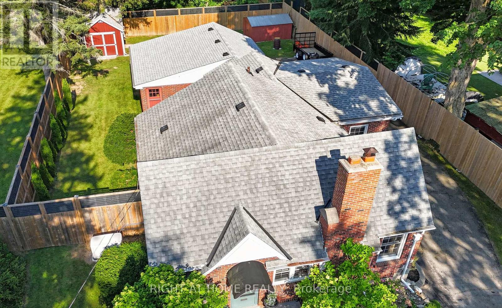 335 SUNSET DRIVE - Image 3