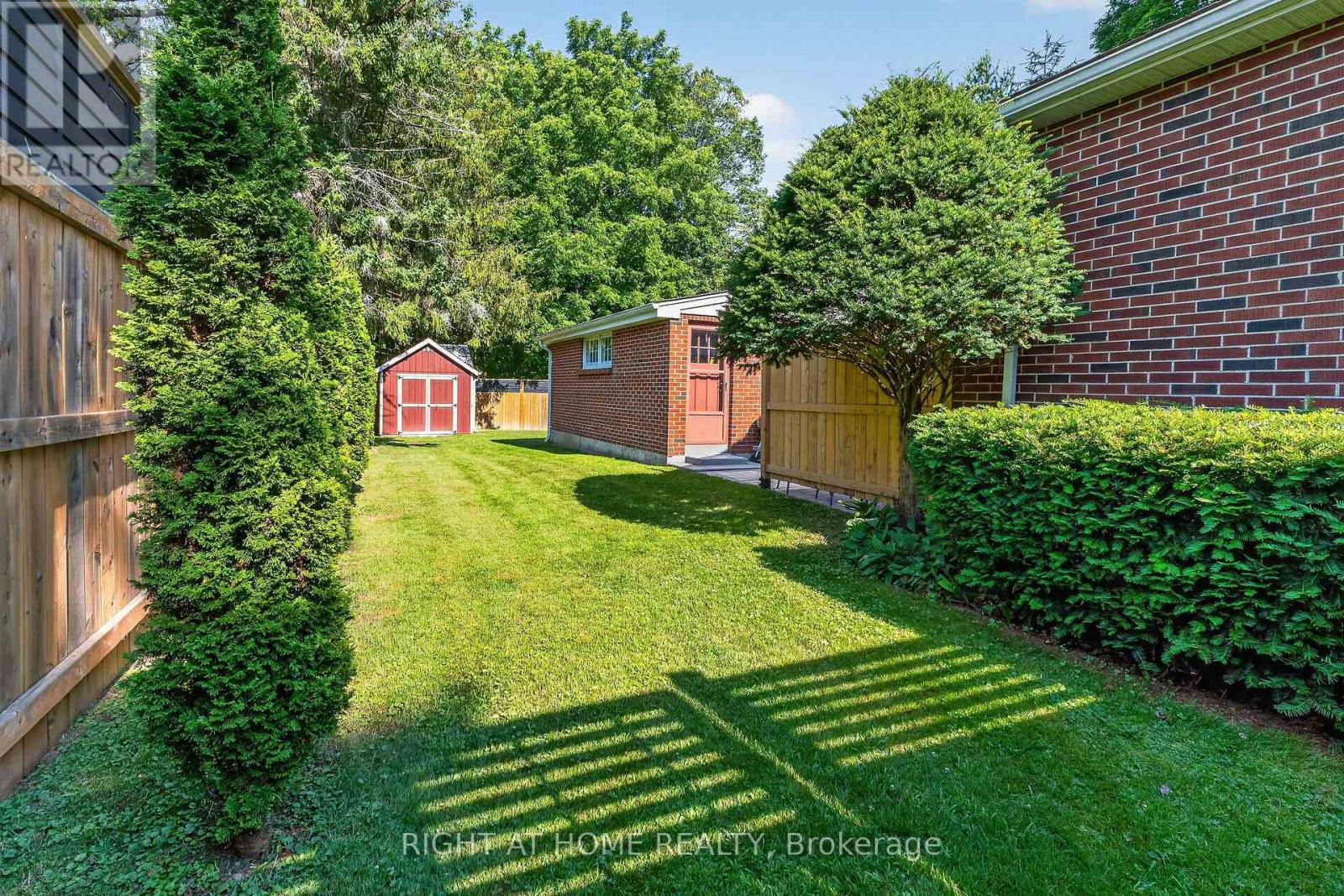 335 SUNSET DRIVE - Image 31