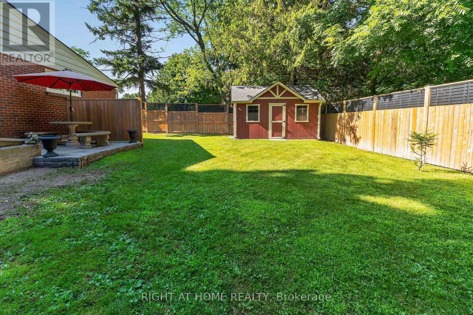 335 SUNSET DRIVE - Image 34
