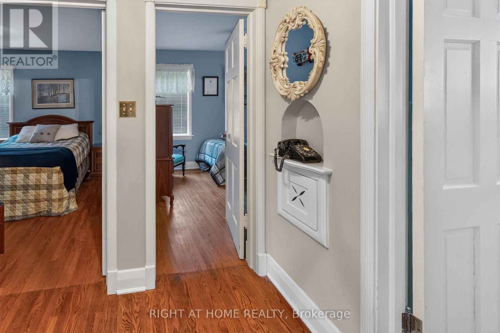 335 SUNSET DRIVE - Image 9