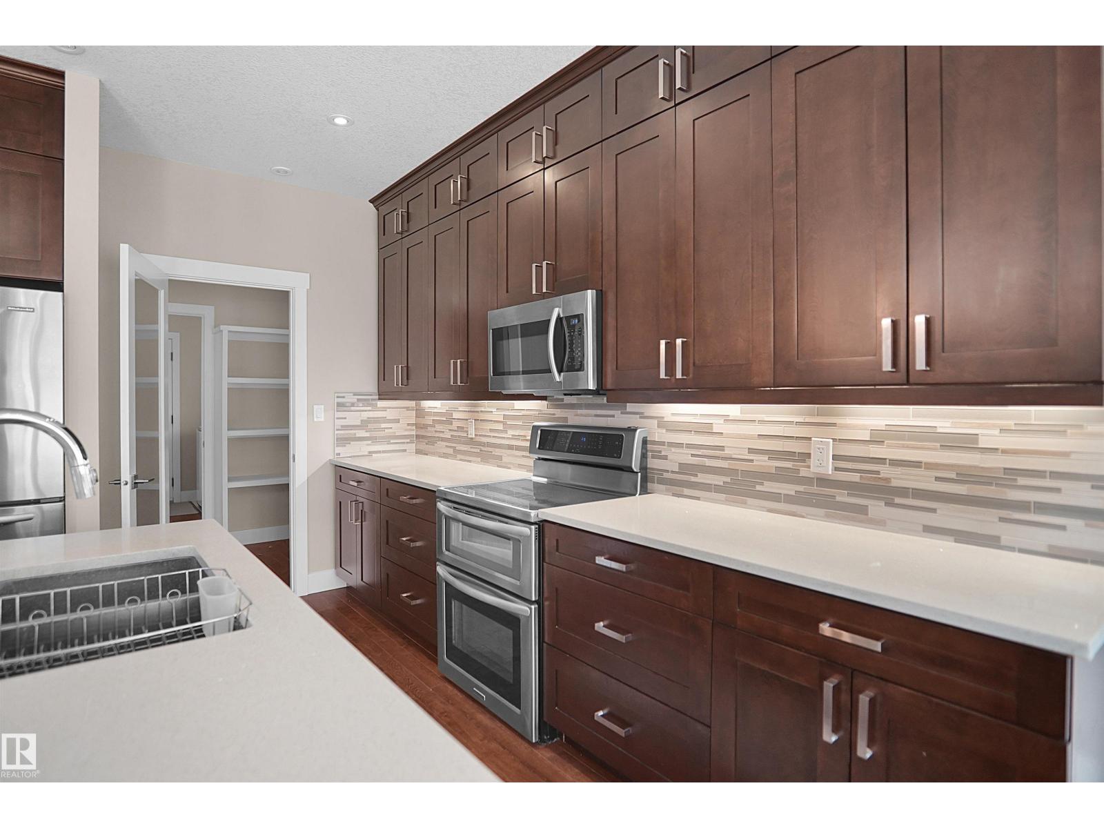 16539 132 ST NW - 21