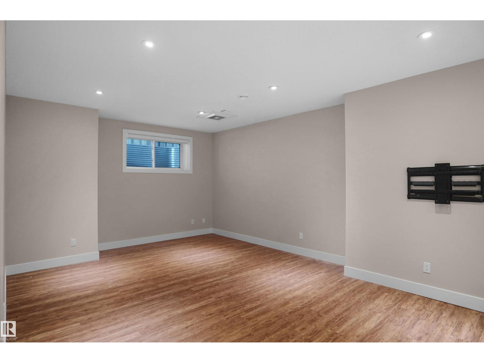 16539 132 ST NW - 49