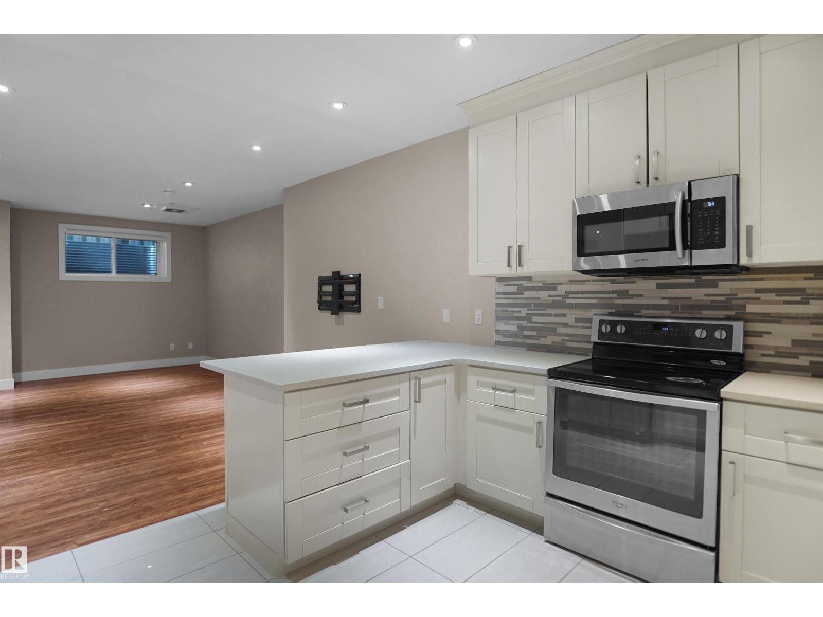 16539 132 ST NW - 53