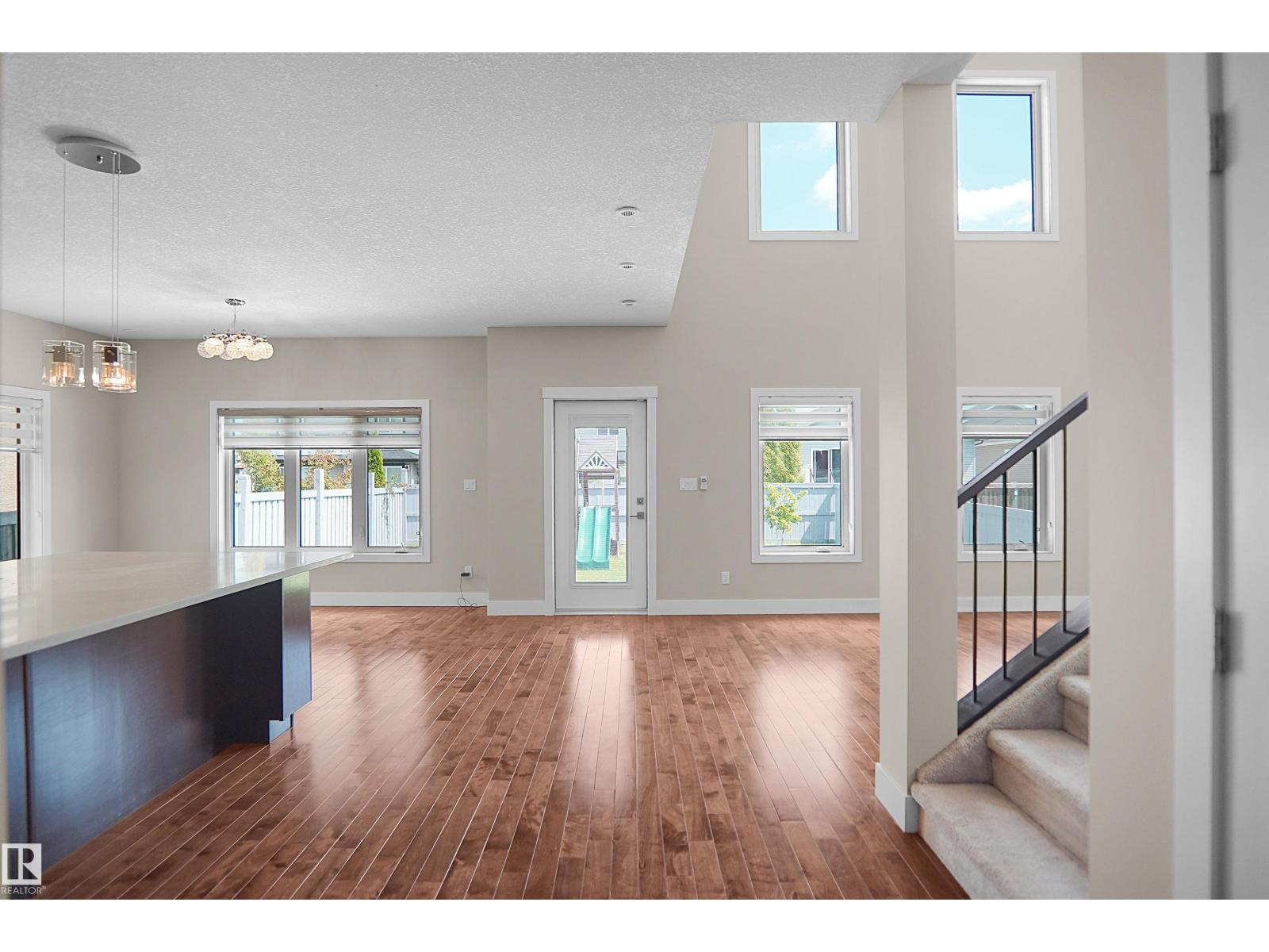 16539 132 ST NW - 8