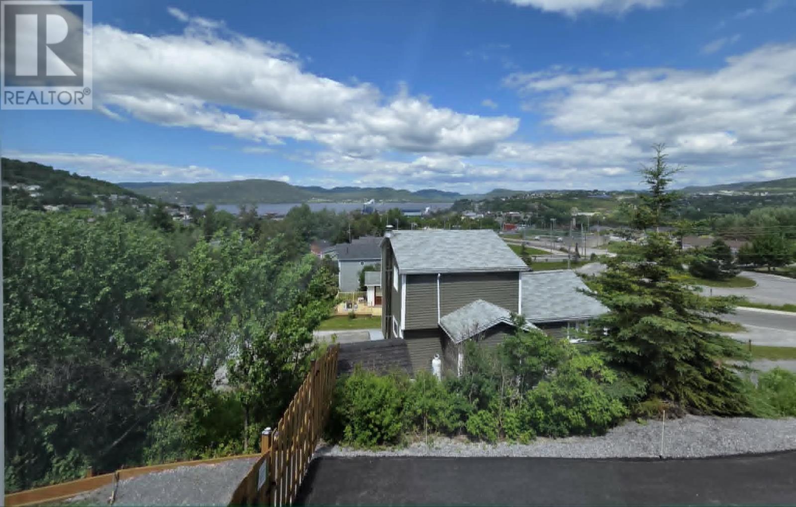 12 CITADEL Drive - 22