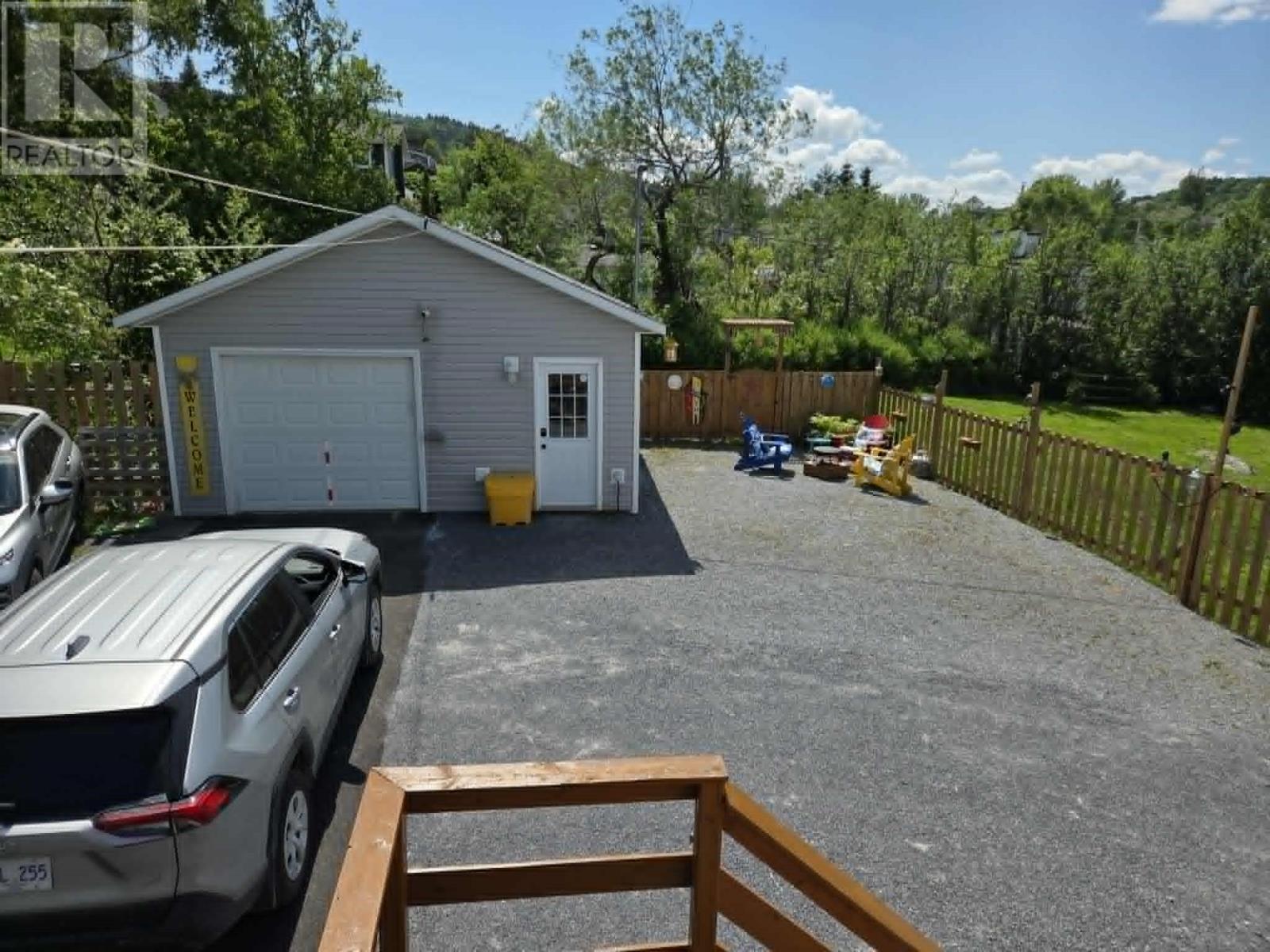 12 CITADEL Drive - 25