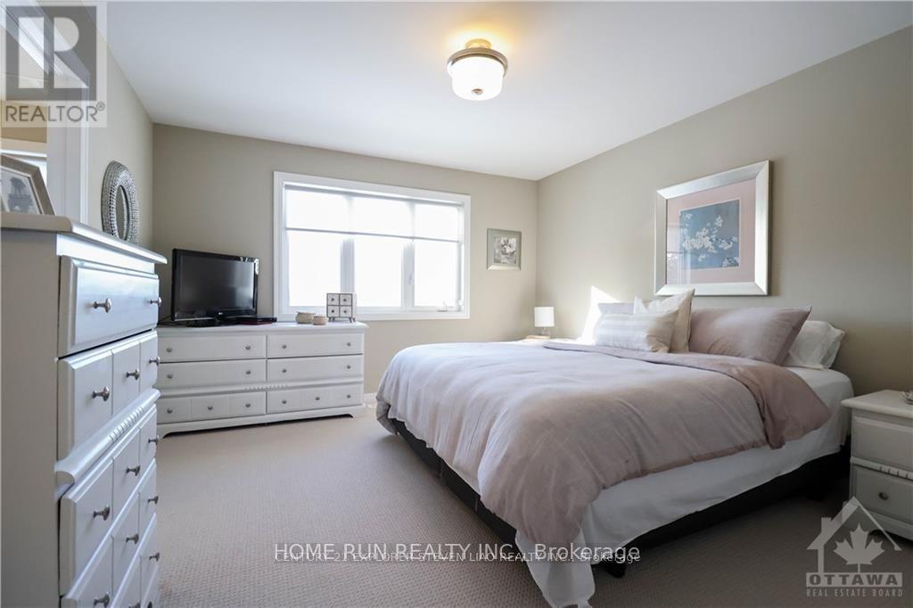 205 VISION STREET, Ottawa. Luxury613. By Peter Sagos - Image 17