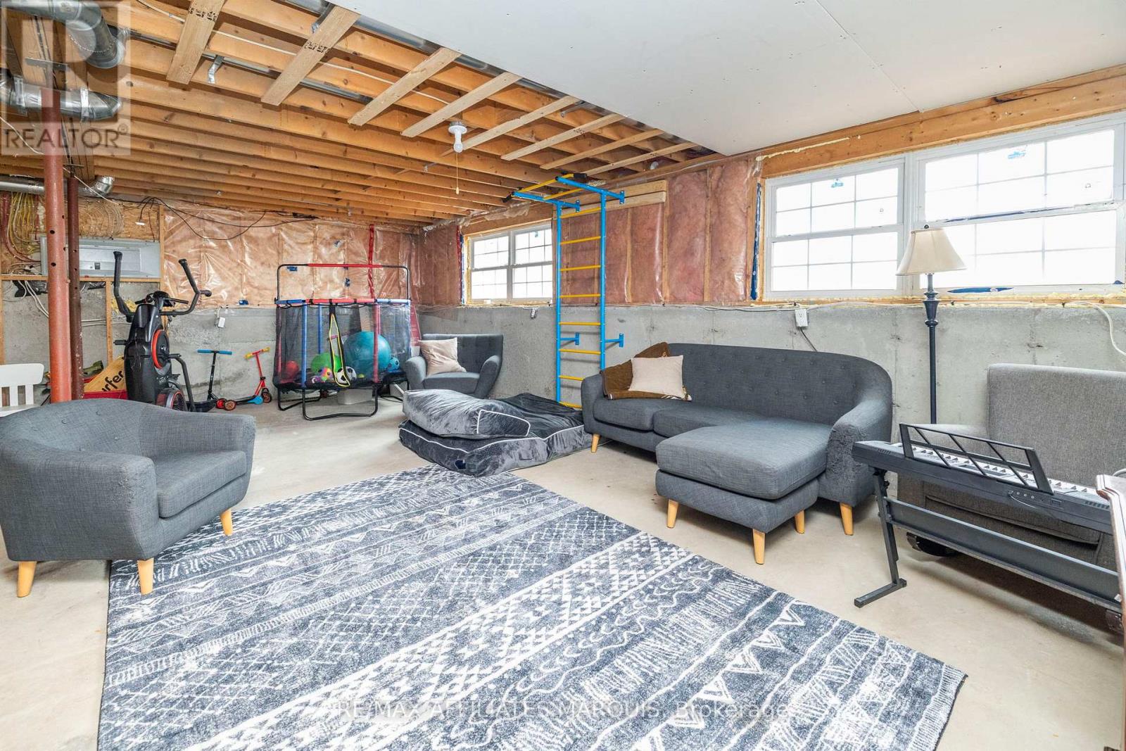 462 HIGHWAY 15 ROAD - 36