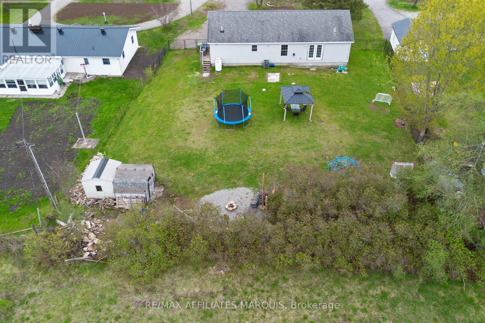462 HIGHWAY 15 ROAD - 43