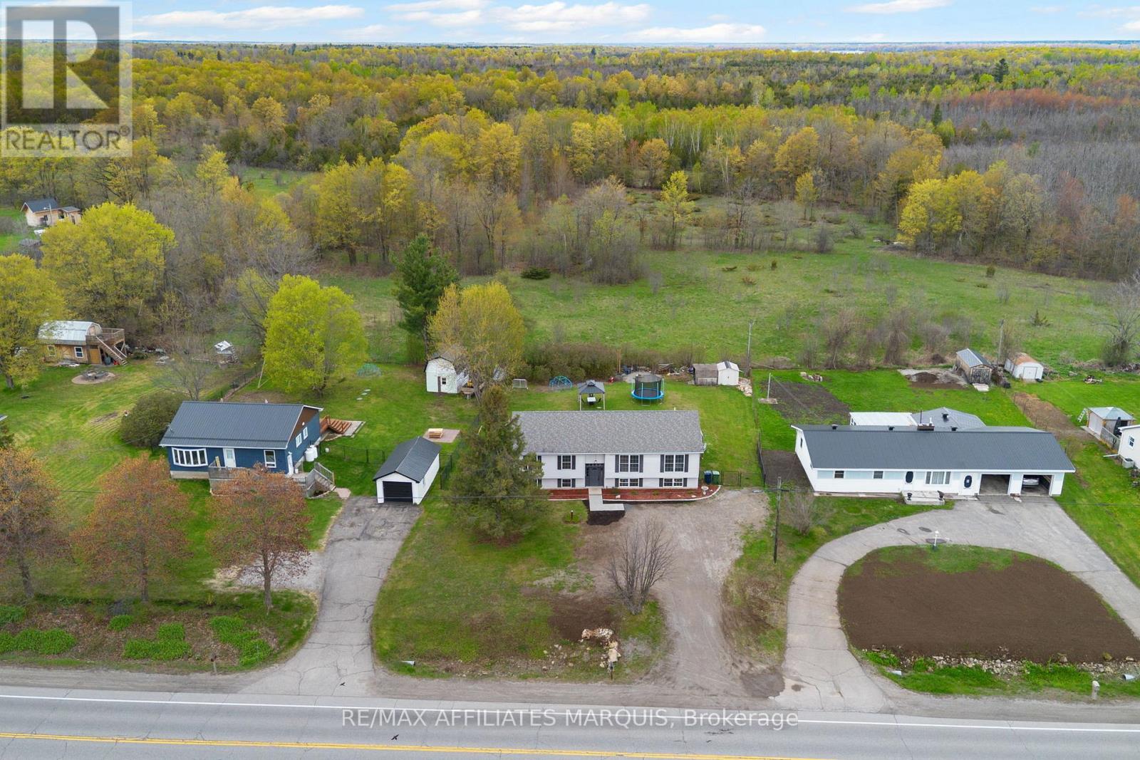 462 HIGHWAY 15 ROAD - 44