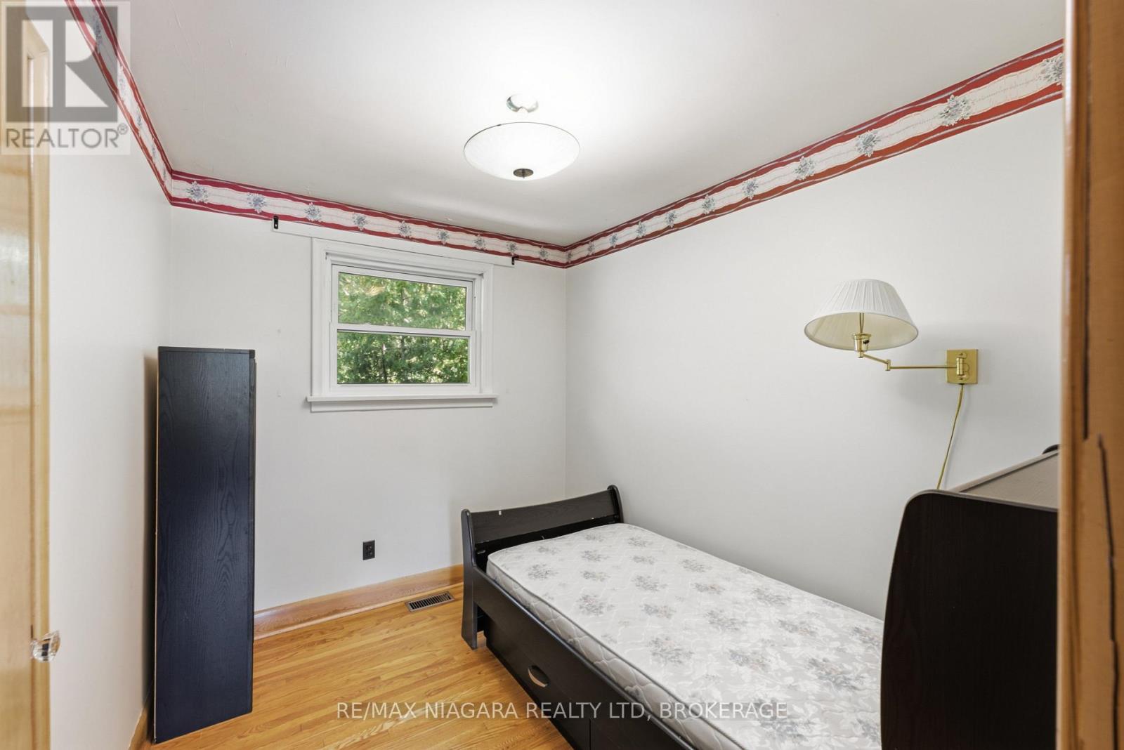 6479 BROCK STREET - 15