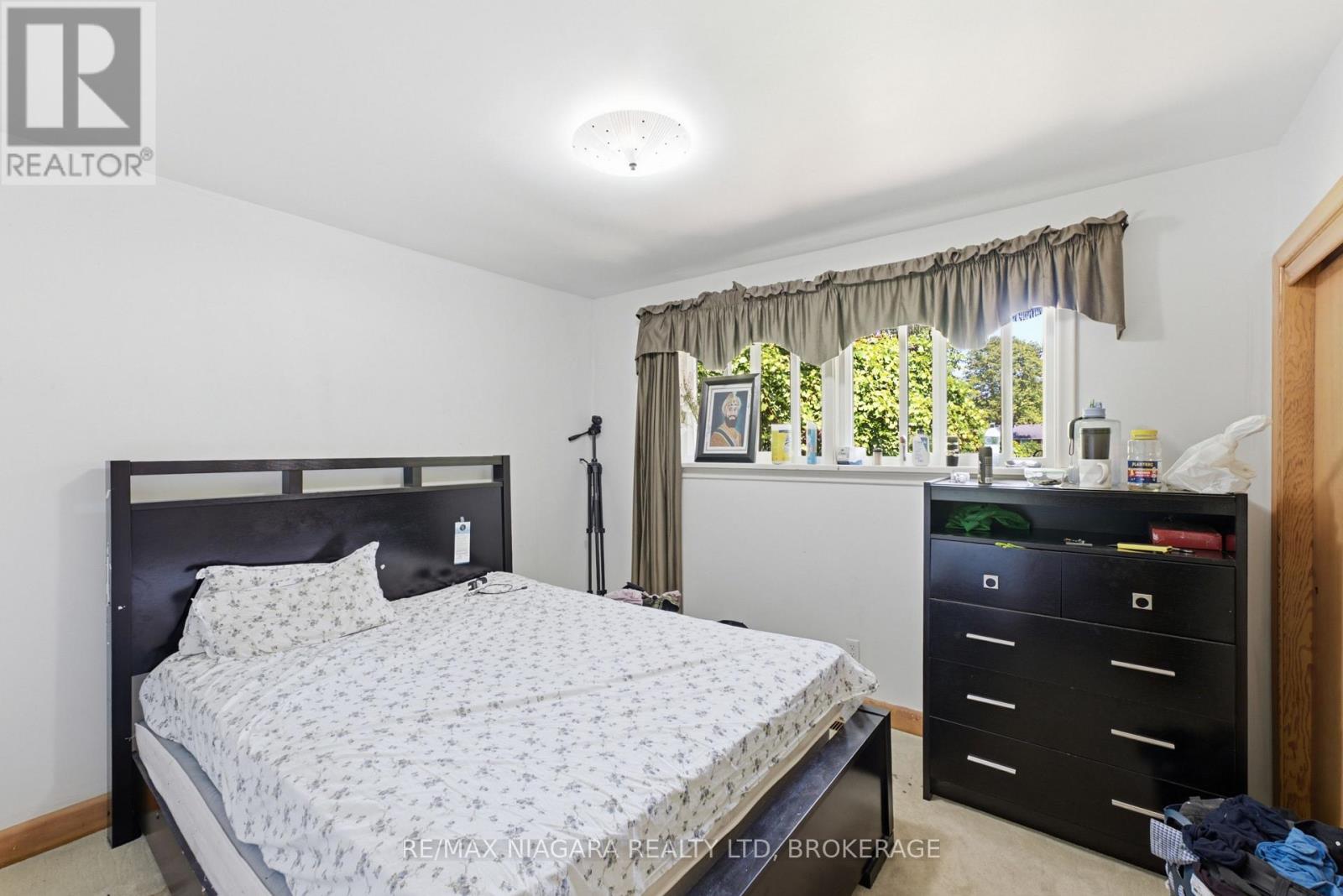 6479 BROCK STREET - 16