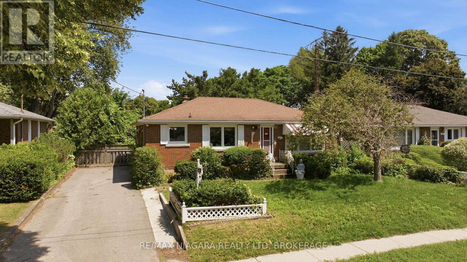 6479 BROCK STREET - 2