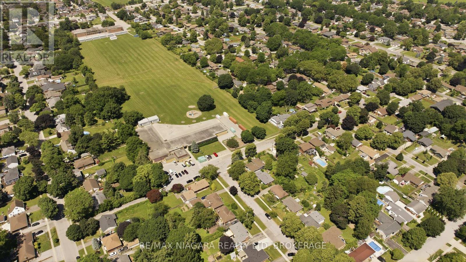6479 BROCK STREET - 36
