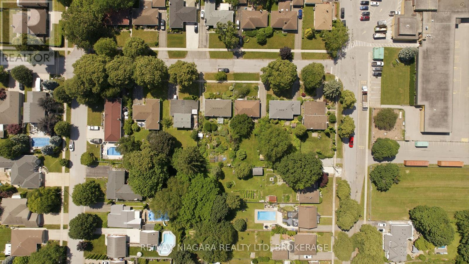 6479 BROCK STREET - 39