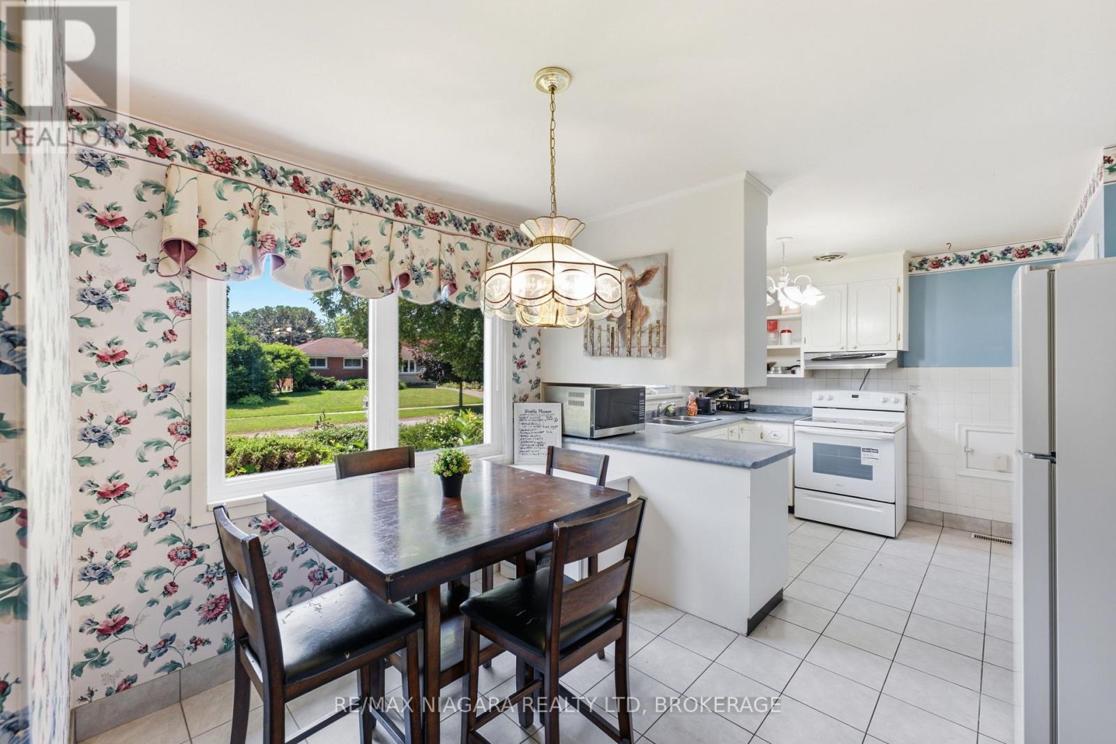 6479 BROCK STREET - 7