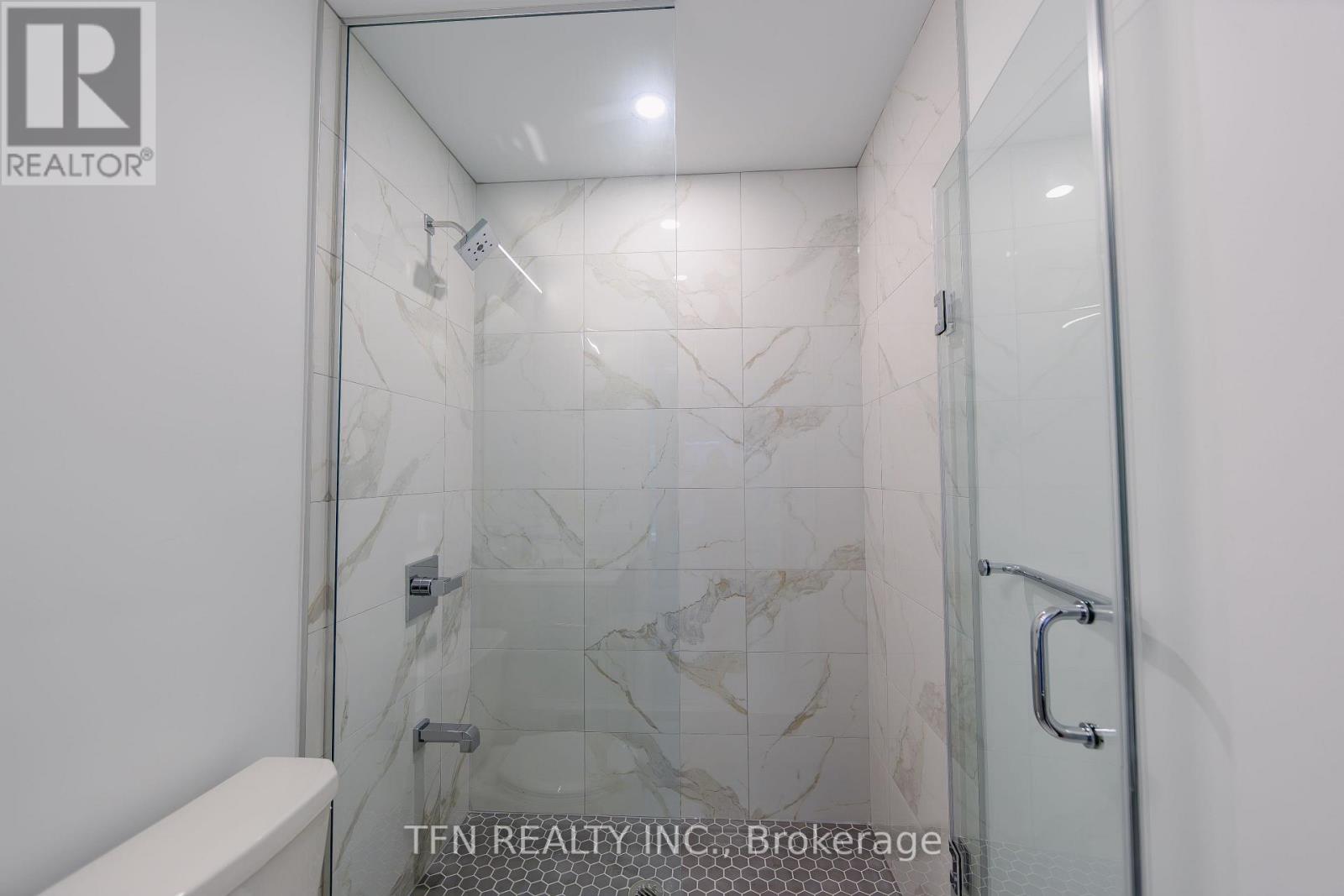 #531 15 RICHARDSON STREET - 9