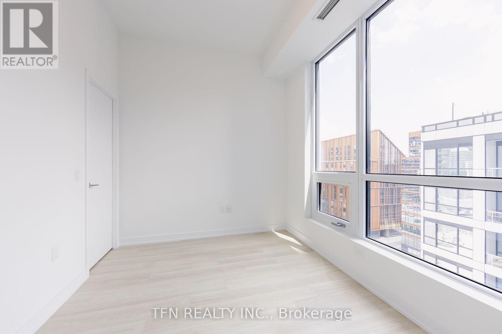 #1107 15 RICHARDSON STREET - 1