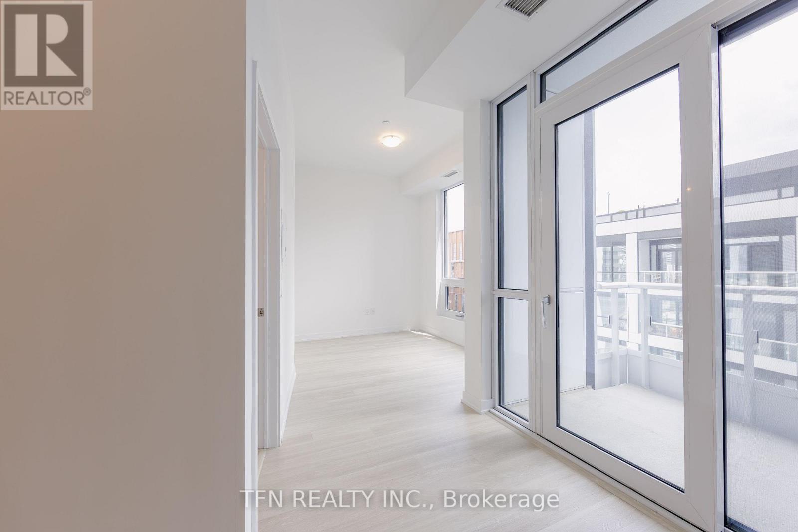 #1107 15 RICHARDSON STREET - 2