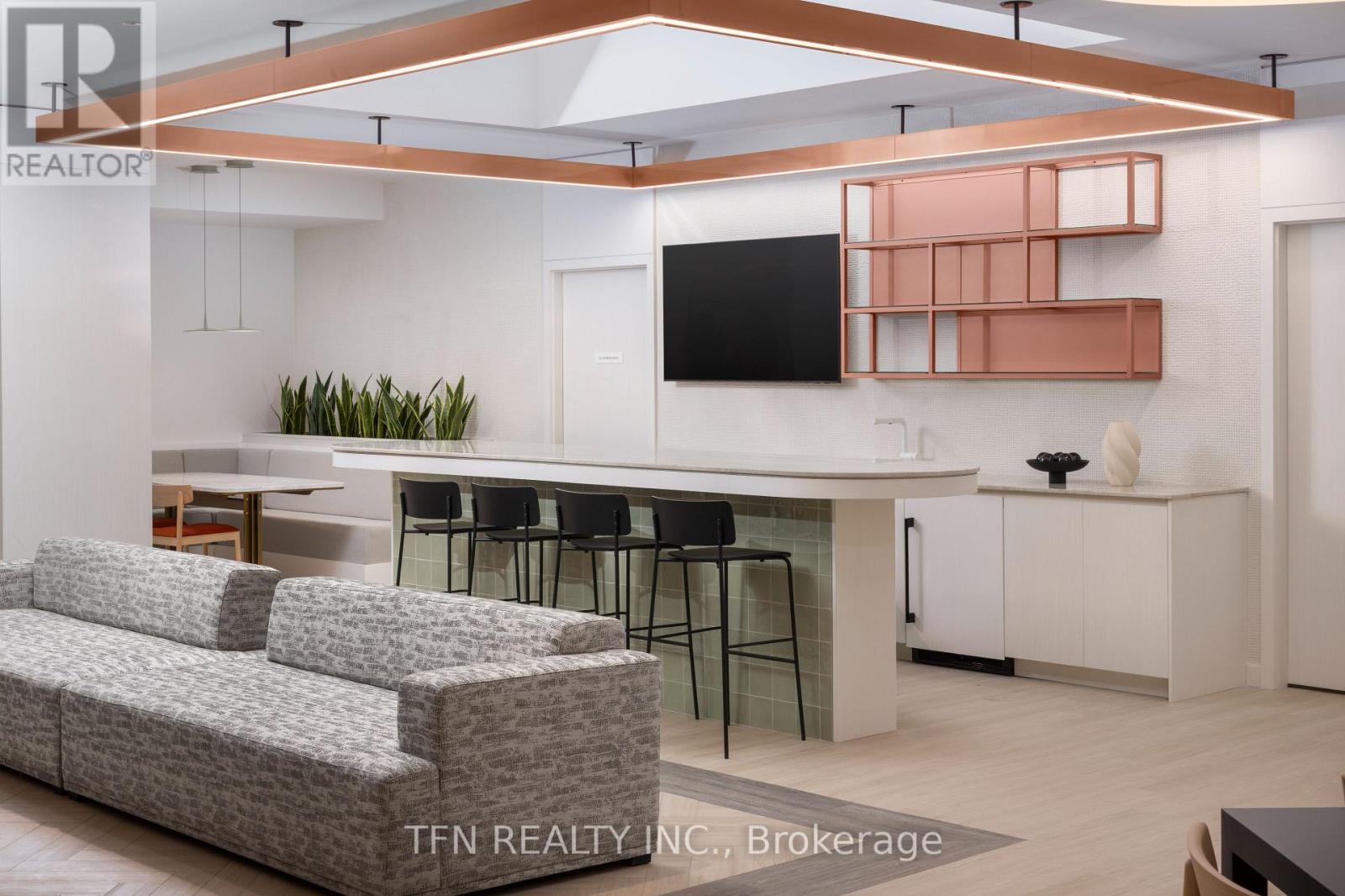 #1107 15 RICHARDSON STREET - 23