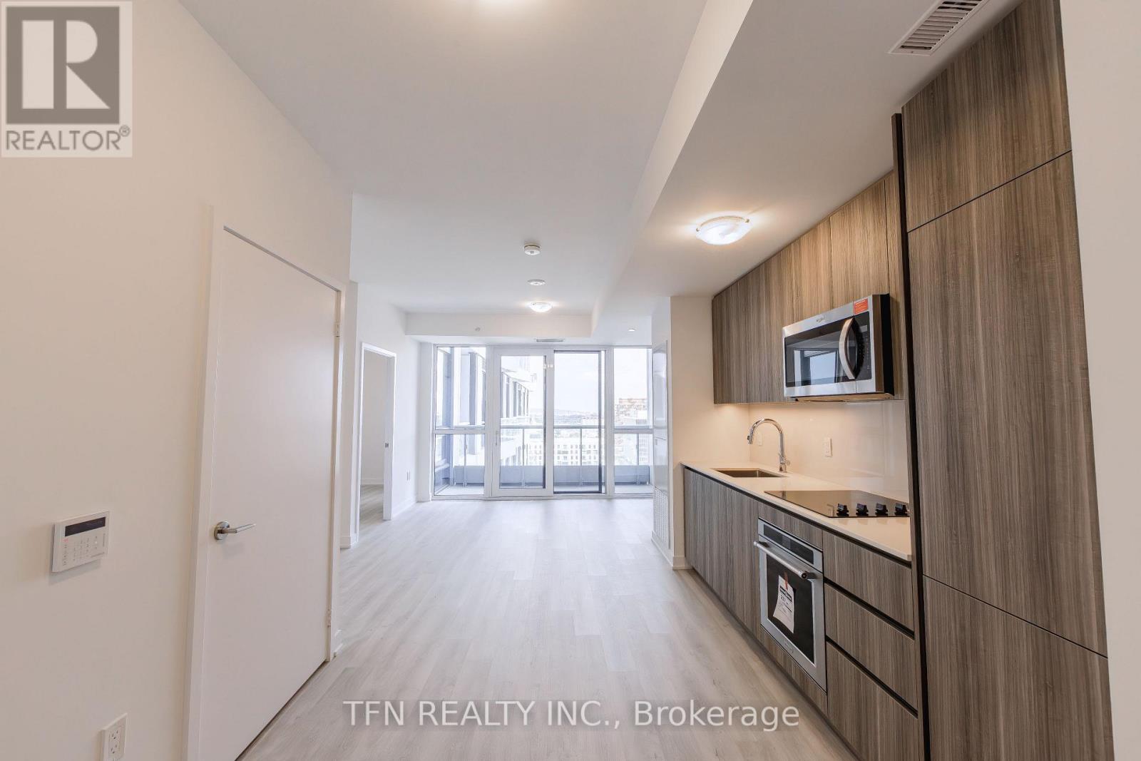 #1610 15 RICHARDSON STREET - 1