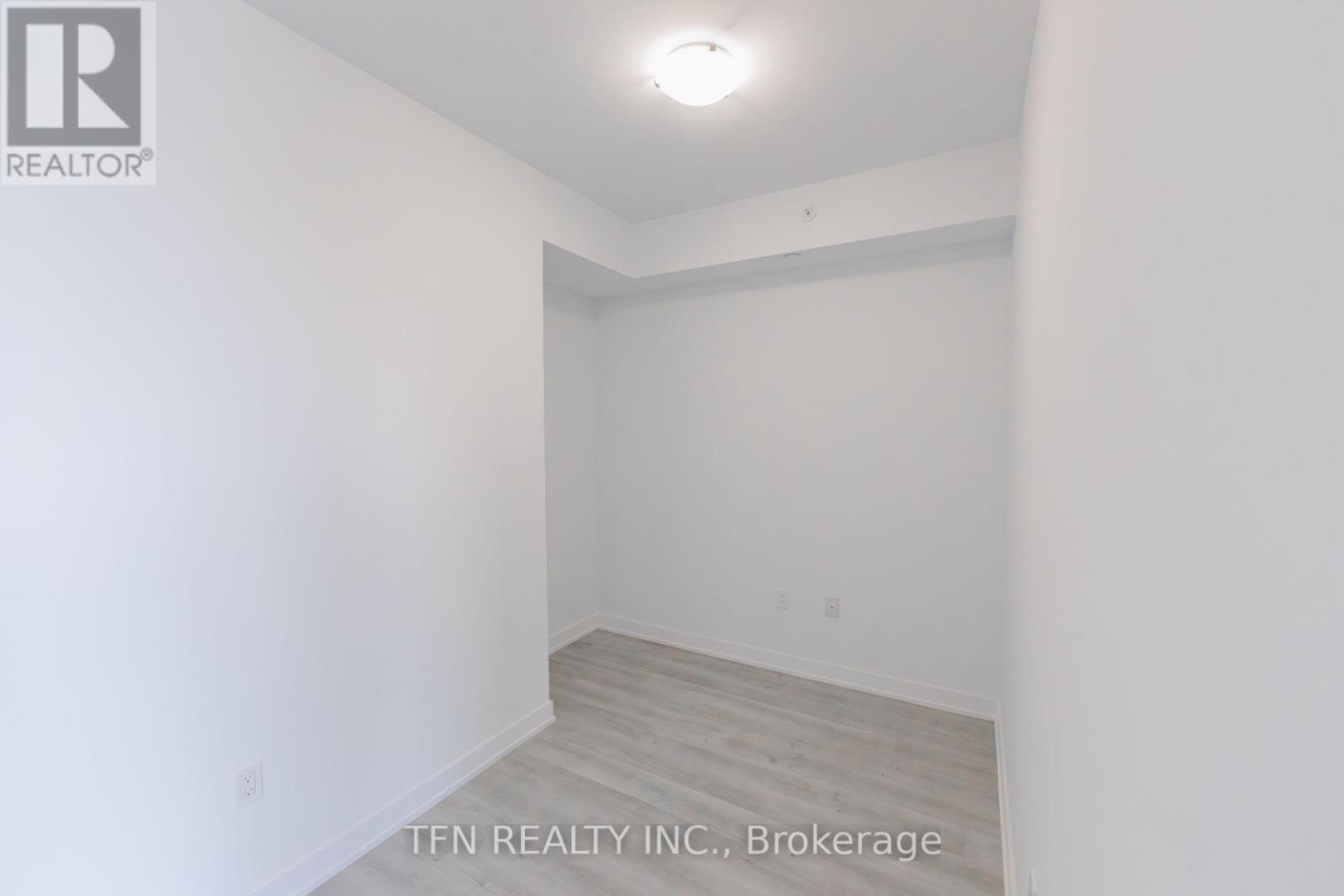 #1610 15 RICHARDSON STREET - 8