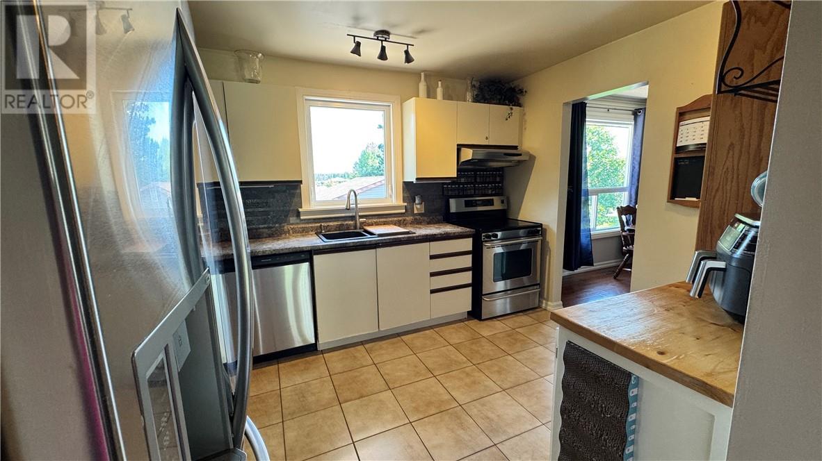 118 Hillcrest Drive - Image 4