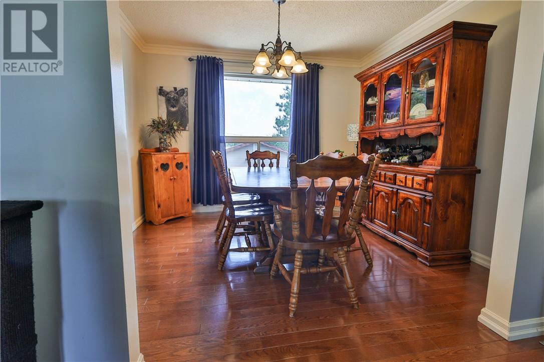 118 Hillcrest Drive - Image 6
