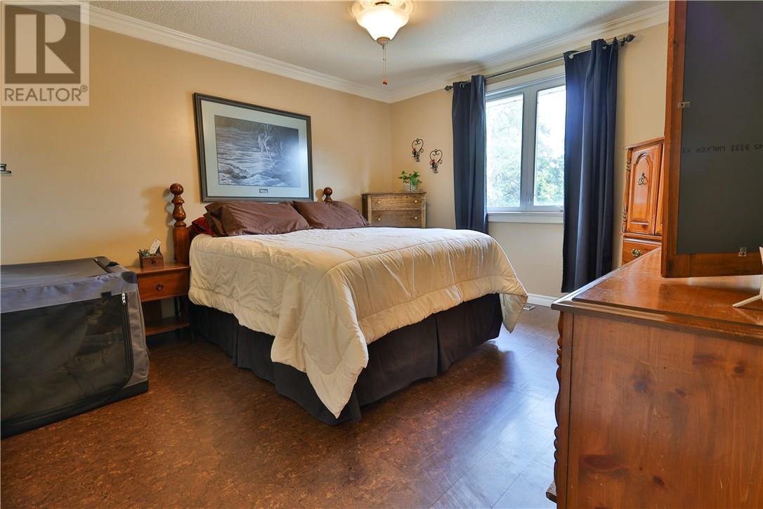 118 Hillcrest Drive - Image 8