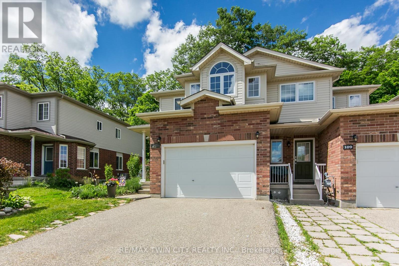 107 UPPER MERCER STREET — photo 2